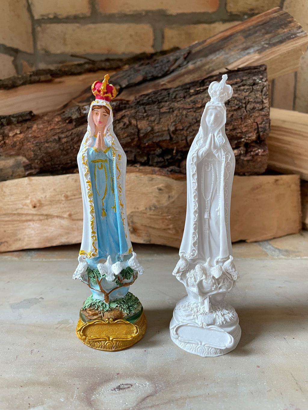 Virgen de Fátima con Palomas