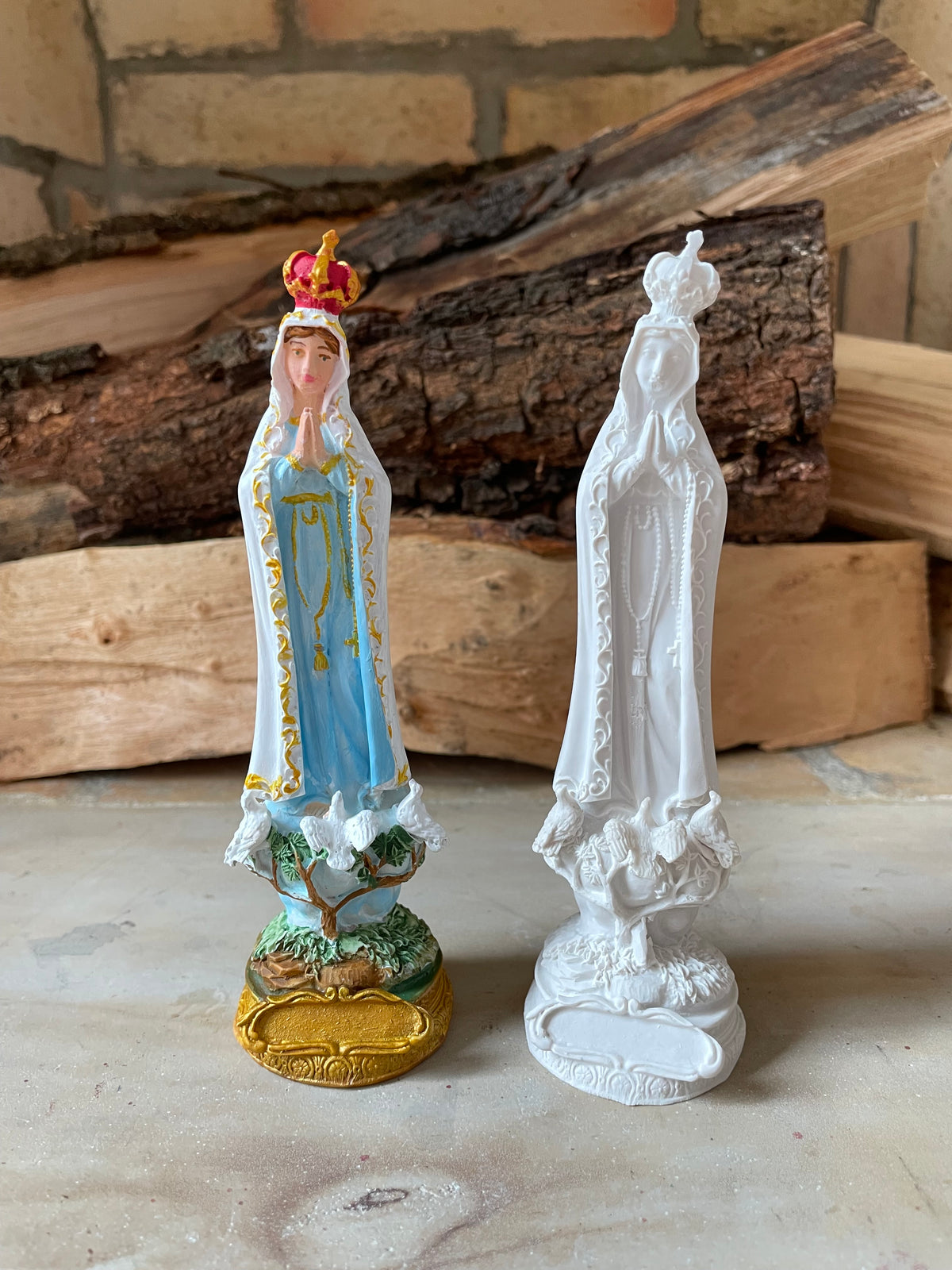 Virgen de Fátima con Palomas